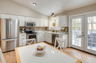 Pet-Friendly Fletcher Home - 13 Mi to Asheville! - Fletcher - 9