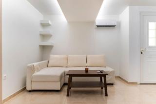 Apartment at Ano Glifada. - Athens - 1