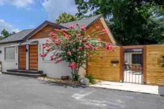 Swank Pad off River with free WiFi & parking-324 - Tampa - 1