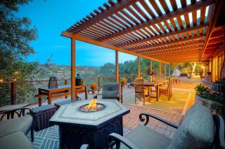 City Getaway, Hot Tub, Fire Pit, Game Room, BBQ, Hiking Trails, Vineyard Views, B-Ball - Fallbrook - 9