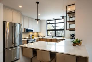Tremblant Prestige - Les Eaux 215-8 - 2