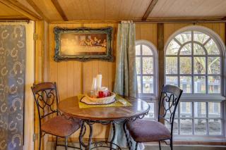 Outdoor Kitchen Mtn-View Morongo Valley Cabin! - Morongo Valley - 4