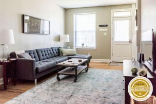 Beautiful 6BR 2 Kitchens Duplex By StayStLouis - Soulard - 0
