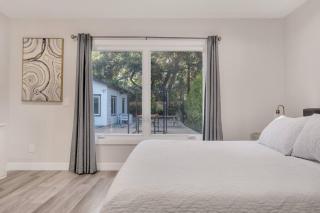 Modern home near colleges - 1