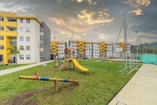 Moderno Apartamento Primer Piso Cerca de Pereira - Dosquebradas - 1
