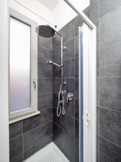 Comfort Business Suite, Wi-fi & 3 stops from Duomo - Milan - 7