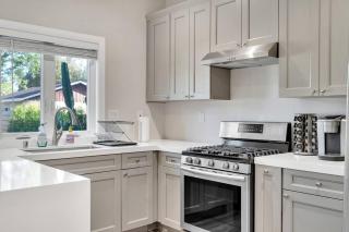 Stylish guest house near colleges - 9