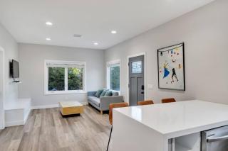 Stylish guest house near colleges - 8