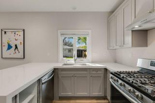 Stylish guest house near colleges - 5