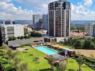 Beautiful 2 bed 2 bath apartment @ Westpoint in Sandton - Johannesburg - 9