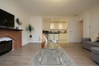 Spacious Apartment - Long stays welcome - 6