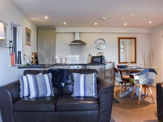 The Lodge - Carlyon Bay - 9