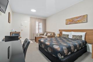 Sherbourne Terrace Hotel - 8