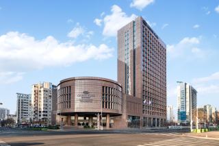 Crowne Plaza Tianjin Binhai Center by IHG - 3