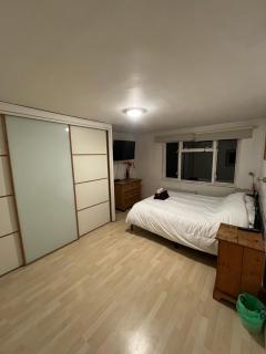 Spacious Home w/ Parking & Garden - Worthing - 5