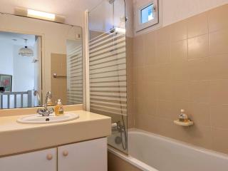 Duplex avec piscine, 3 pièces cabine, 6 couchages, terrasses et parking proche plage - Le Lavandou - FR-1-251-536 - 1