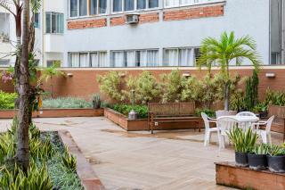 Flat Posto 6 com Piscina - Copacabana - 1