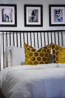 Saint Boniface Hotel - 8