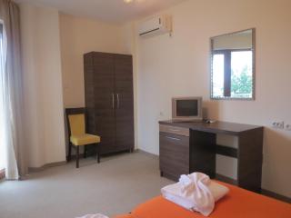 Family Hotel Golden Lion - Primorsko - 3