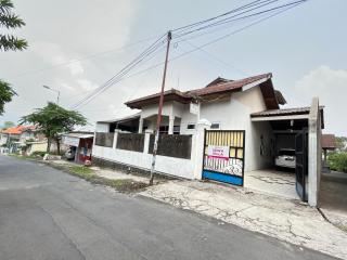 OYO 93629 Villa Cemara Syariah - Mojokerto - 9