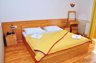Nefelejcs Hotel - 9
