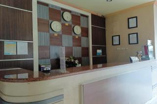 OYO 93665 Puri Homestay - Kendari - 3