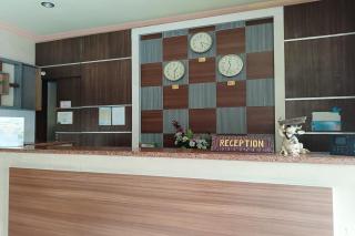 OYO 93665 Puri Homestay - Kendari - 2