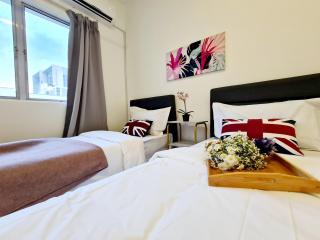10 Guest Breezy 3 Room Koi Kinrara Suite, IOI Puchong, Bukit Jalil Pavilion, Bukit Jalil Stadium, Sunway Pyramid, Sunway Lagoon - Kampong Baharu Sungai Way - 1
