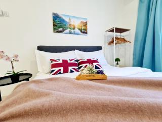 10 Guest Breezy 3 Room Koi Kinrara Suite, IOI Puchong, Bukit Jalil Pavilion, Bukit Jalil Stadium, Sunway Pyramid, Sunway Lagoon - 4