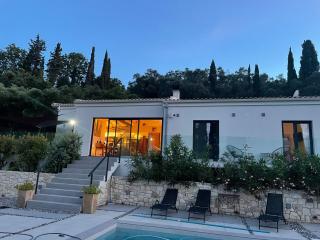 Villa Coco , un lieu convivial où se ressourcer. - Kalafatiónes - 2