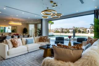 Villa Malissa- Exclusive 5-Bedroom Villa by Luxury Explorers' Collection - 1
