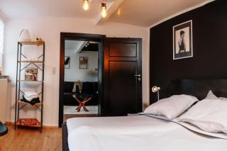 Modern & black - City - Netflix - Wifi - 4 Person - Bochum - 7