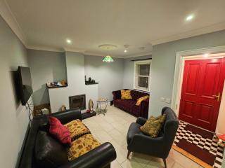Central Westport Town House - Westport - 0