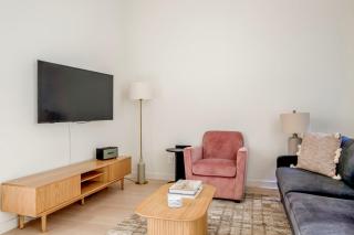 UWS 2br w elevator in-unit wd nr central park NYC-1301 - New York - 9