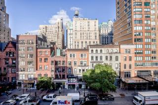 UWS 2br w elevator in-unit wd nr central park NYC-1301 - New York - 8