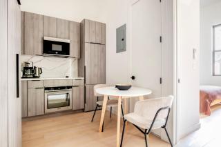 UWS 2br w elevator in-unit wd nr central park NYC-1301 - New York - 7