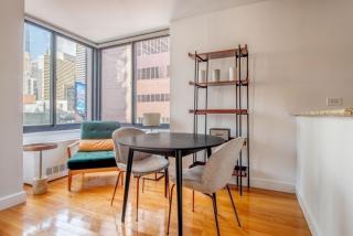 Midtown 1br w doorman gym nr Times Square NYC-1208 - 4