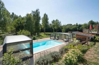 Piscine Jacuzzi Sauna 4 étoiles - 0