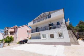 Charming Apartment Arta - Trogir - 0