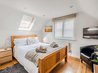 3 Bed in Brockenhurst 55301 - Brockenhurst - 1