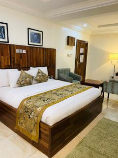 Qualibest Grand Hotels - Abuja - 9