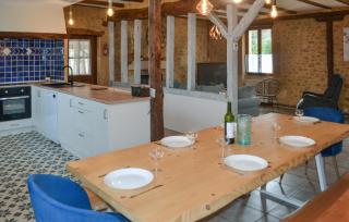 Awesome Home In Cenac-Et-Saint-Julien - 5