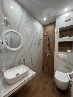 Apartments Sadiku with sea view - Saranda - 5