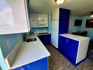 Large Space close to Ferry with Ocean view, Unit 6 - 4