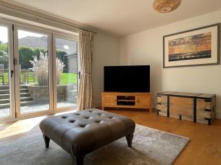 Stunning Country Views - 3 minutes walk to Beach - Pett - 6