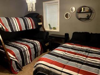 4 Bedroom/2 Bath Home 20 Acres of Woods - Hot Tub - 9