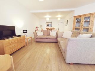 24 CLIFF APARTMENT-3 BED-GROUND FLOOR-SEA VIEWS - Trearddur - 8