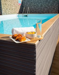 Evasion en plein cœur de la ville T3 Jacuzzis Sauna et piscine au centre de Port-Louis - Port-Louis - 3