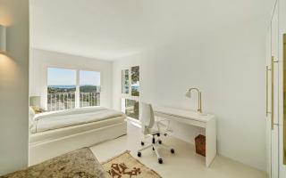 Deluxe villa with seaview in Portals - 3