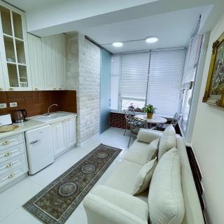 Near Me Apartments - Tirana - 0